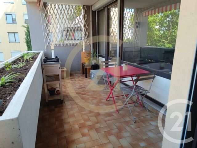Appartement T4 à vendre - 4 pièces - 93.16 m2 - VENISSIEUX - 69 - RHONE-ALPES - Century 21 Hestia Ldi