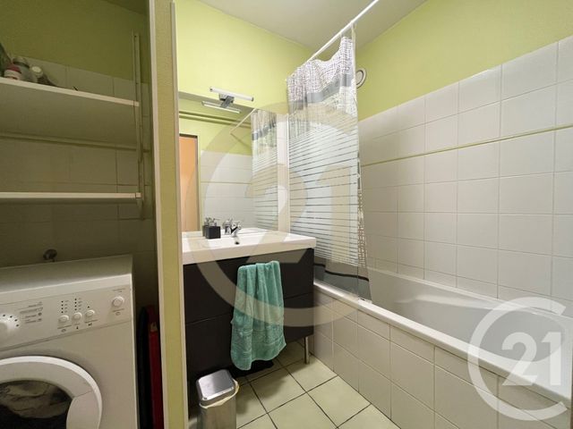 Appartement T4 à vendre - 4 pièces - 93.16 m2 - VENISSIEUX - 69 - RHONE-ALPES - Century 21 Hestia Ldi