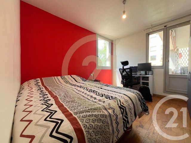 Appartement T4 à vendre - 4 pièces - 93.16 m2 - VENISSIEUX - 69 - RHONE-ALPES - Century 21 Hestia Ldi