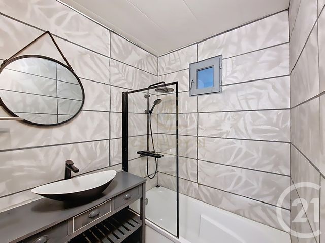 Appartement T3 à vendre - 3 pièces - 73.0 m2 - LYON - 69008 - RHONE-ALPES - Century 21 Hestia Ldi