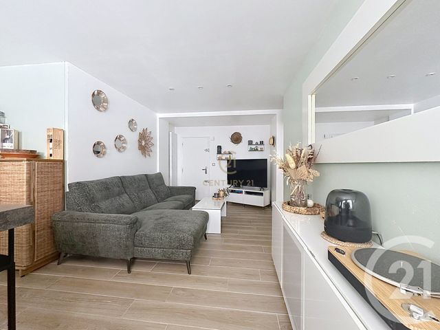 Appartement F3 à vendre - 3 pièces - 64.34 m2 - LYON - 69008 - RHONE-ALPES - Century 21 Hestia Ldi