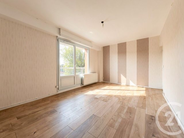 Appartement T3 à louer - 3 pièces - 72.27 m2 - BRON - 69 - RHONE-ALPES - Century 21 Hestia Ldi