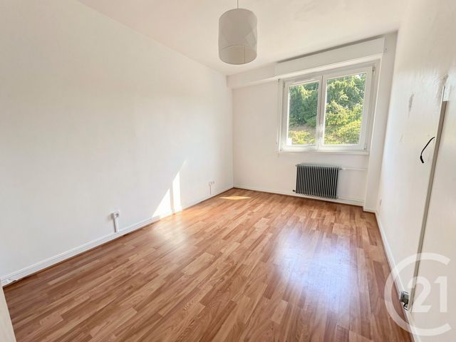 Appartement T3 à louer - 3 pièces - 72.27 m2 - BRON - 69 - RHONE-ALPES - Century 21 Hestia Ldi