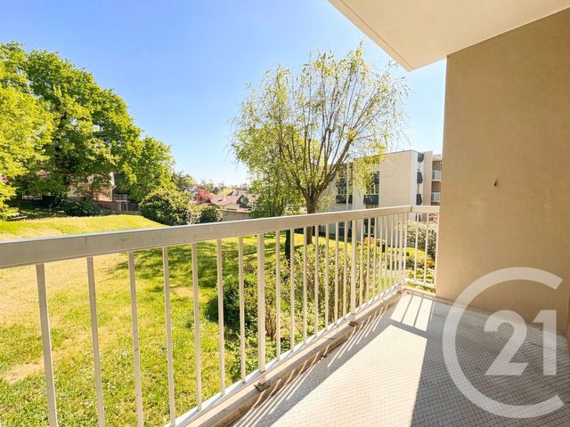 Appartement T3 à louer - 3 pièces - 72.27 m2 - BRON - 69 - RHONE-ALPES - Century 21 Hestia Ldi