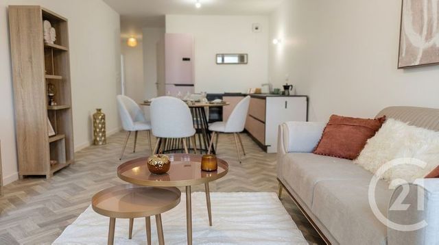 Appartement à vendre - 2 pièces - 37.0 m2 - VENISSIEUX - 69 - RHONE-ALPES - Century 21 Hestia Ldi