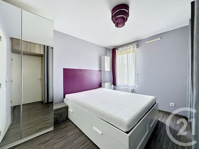 Appartement T2 à louer - 2 pièces - 37.75 m2 - BRON - 69 - RHONE-ALPES - Century 21 Hestia Ldi