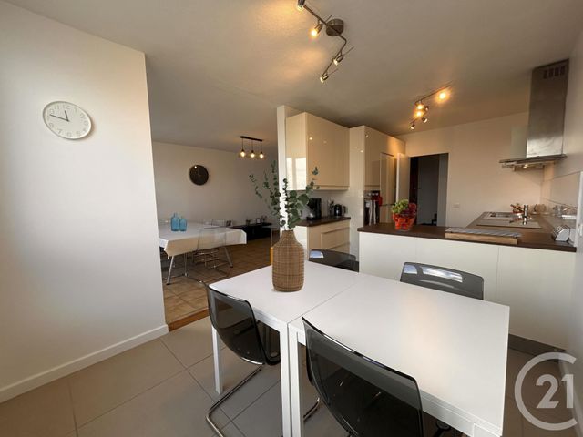 Appartement F5 à louer - 5 pièces - 110.73 m2 - LYON - 69008 - RHONE-ALPES - Century 21 Hestia Ldi