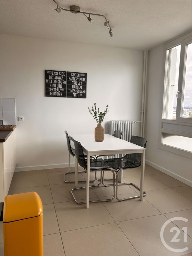 Appartement F5 à louer - 5 pièces - 110.73 m2 - LYON - 69008 - RHONE-ALPES - Century 21 Hestia Ldi