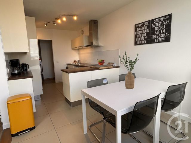 Appartement F5 à louer - 5 pièces - 110.73 m2 - LYON - 69008 - RHONE-ALPES - Century 21 Hestia Ldi