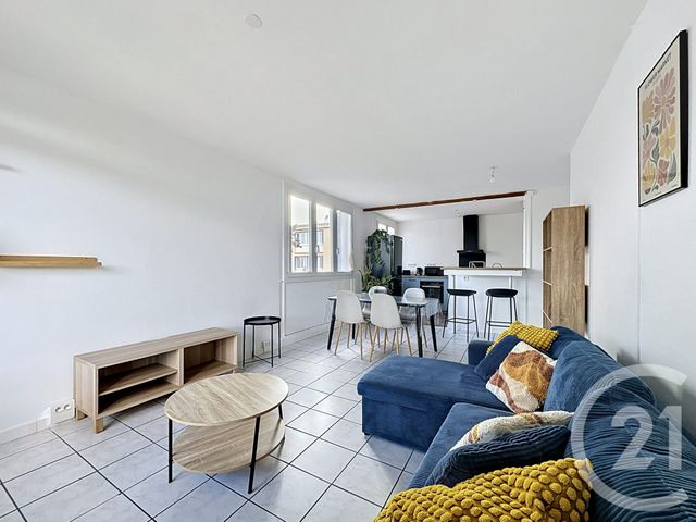 Appartement T3 à louer - 3 pièces - 68.31 m2 - VENISSIEUX - 69 - RHONE-ALPES - Century 21 Hestia Ldi