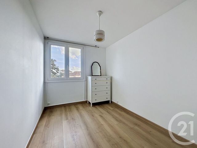 Appartement T3 à louer - 3 pièces - 68.31 m2 - VENISSIEUX - 69 - RHONE-ALPES - Century 21 Hestia Ldi