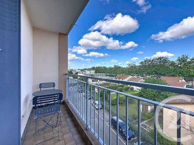 Appartement T3 à louer - 3 pièces - 68.31 m2 - VENISSIEUX - 69 - RHONE-ALPES - Century 21 Hestia Ldi