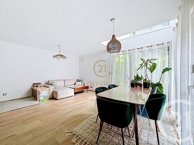 Appartement F4 à louer - 4 pièces - 90.78 m2 - LYON - 69008 - RHONE-ALPES - Century 21 Hestia Ldi