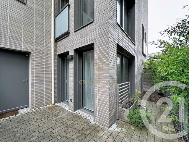 Appartement F4 à louer - 4 pièces - 90.78 m2 - LYON - 69008 - RHONE-ALPES - Century 21 Hestia Ldi