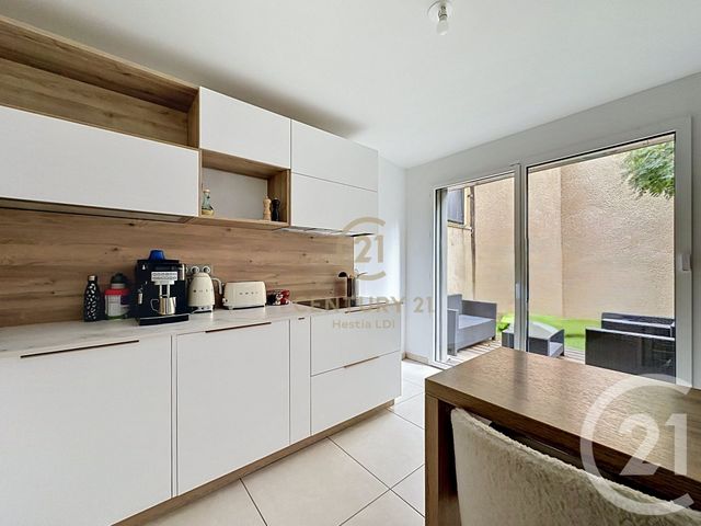 Appartement F4 à louer - 4 pièces - 90.78 m2 - LYON - 69008 - RHONE-ALPES - Century 21 Hestia Ldi
