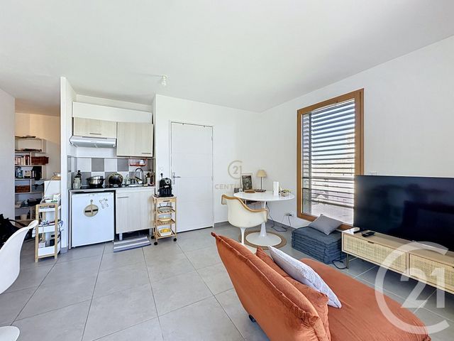 Appartement F1 à vendre - 1 pièce - 33.0 m2 - LYON - 69008 - RHONE-ALPES - Century 21 Hestia Ldi
