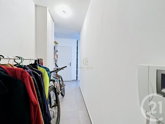 Appartement F1 à vendre - 1 pièce - 33.0 m2 - LYON - 69008 - RHONE-ALPES - Century 21 Hestia Ldi