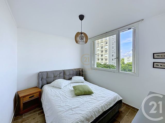 Appartement T3 à vendre - 3 pièces - 79.54 m2 - LYON - 69008 - RHONE-ALPES - Century 21 Hestia Ldi