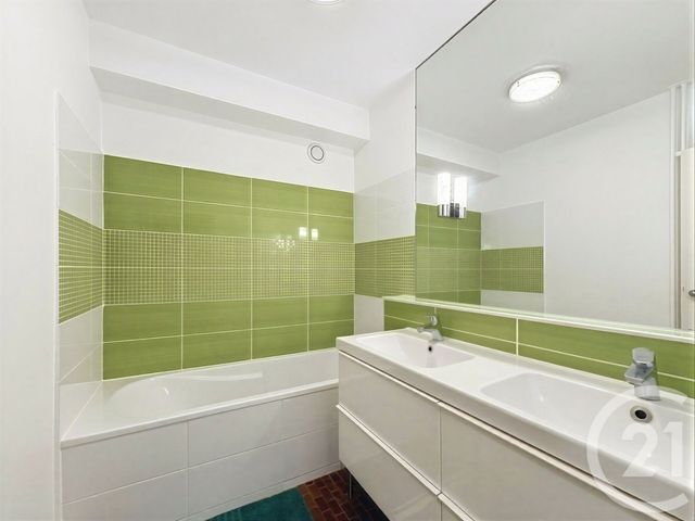 Appartement F4 à vendre - 4 pièces - 96.0 m2 - VILLEURBANNE - 69 - RHONE-ALPES - Century 21 Hestia Ldi
