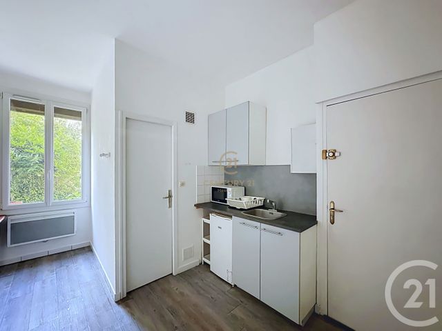 Appartement Studio à vendre - 1 pièce - 17.0 m2 - LYON - 69008 - RHONE-ALPES - Century 21 Hestia Ldi