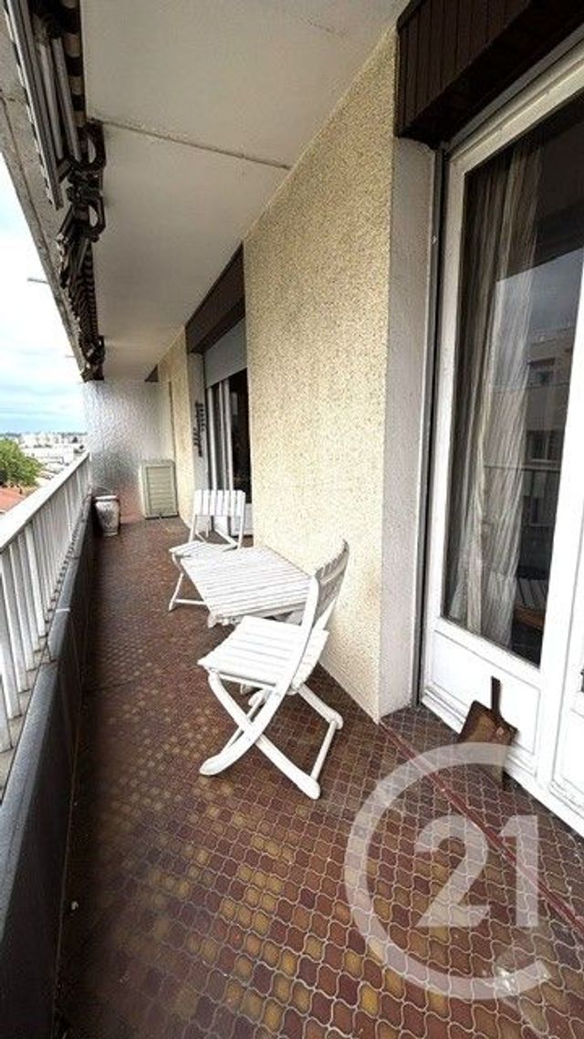 Appartement F5 à vendre - 5 pièces - 112.17 m2 - VILLEURBANNE - 69 - RHONE-ALPES - Century 21 Hestia Ldi