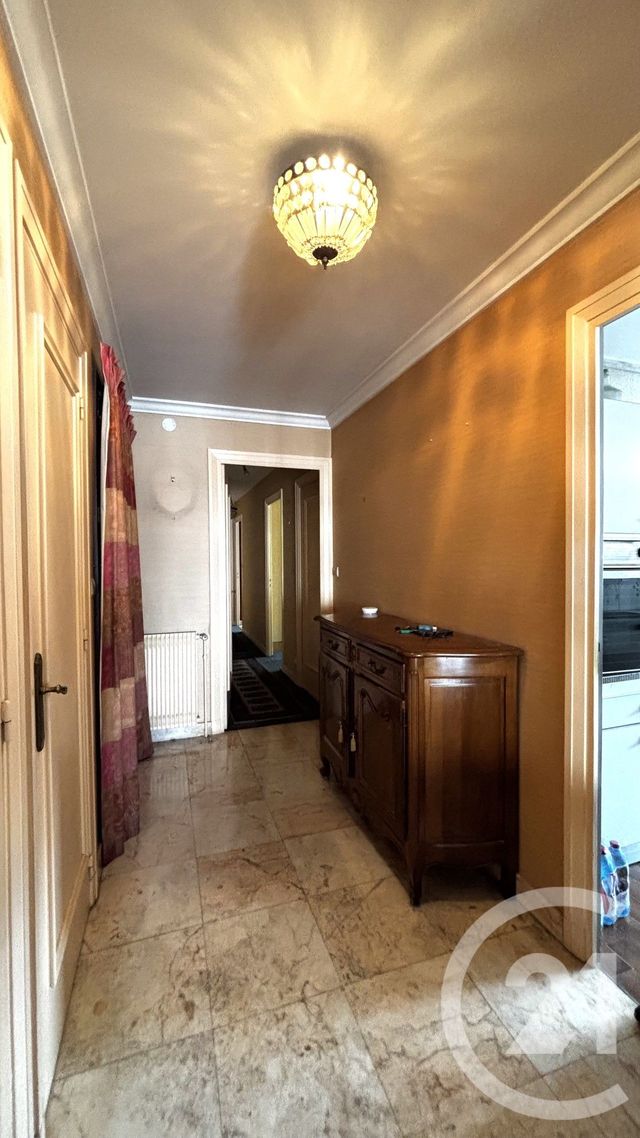 Appartement F5 à vendre - 5 pièces - 112.17 m2 - VILLEURBANNE - 69 - RHONE-ALPES - Century 21 Hestia Ldi
