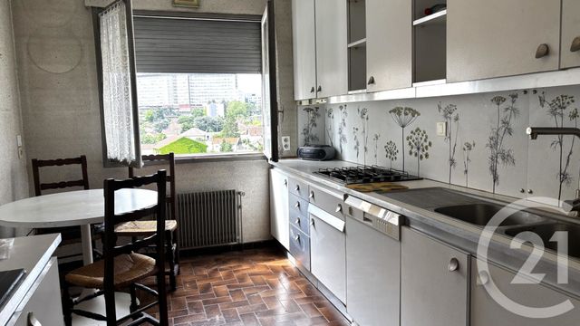 Appartement F5 à vendre - 5 pièces - 112.17 m2 - VILLEURBANNE - 69 - RHONE-ALPES - Century 21 Hestia Ldi