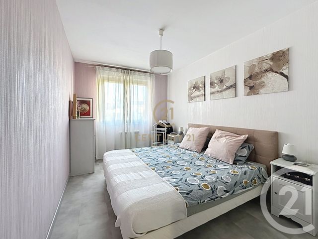 Appartement F5 à vendre - 5 pièces - 113.27 m2 - LYON - 69008 - RHONE-ALPES - Century 21 Hestia Ldi