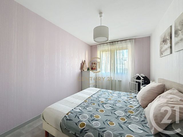 Appartement F5 à vendre - 5 pièces - 113.27 m2 - LYON - 69008 - RHONE-ALPES - Century 21 Hestia Ldi
