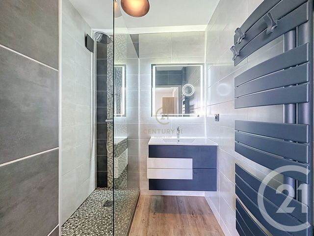 Appartement F2 à vendre - 2 pièces - 35.03 m2 - LYON - 69008 - RHONE-ALPES - Century 21 Hestia Ldi