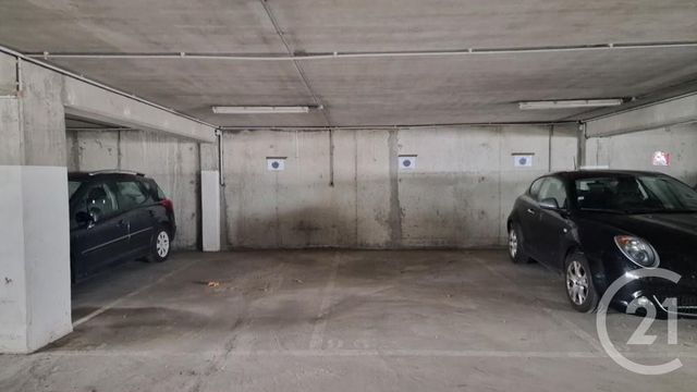 parking à louer - 14.0 m2 - LYON - 69003 - RHONE-ALPES - Century 21 Hestia Ldi