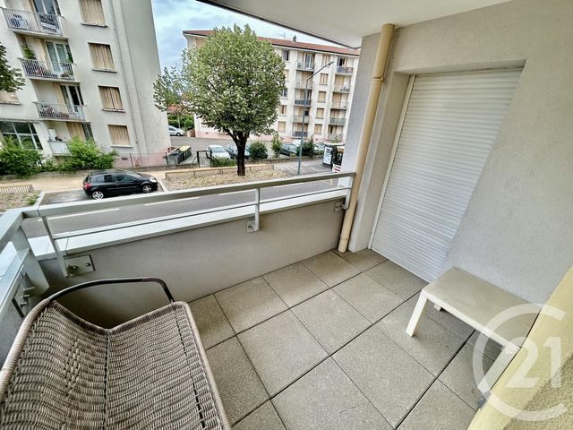 Appartement F2 à louer - 2 pièces - 42.65 m2 - VENISSIEUX - 69 - RHONE-ALPES - Century 21 Hestia Ldi