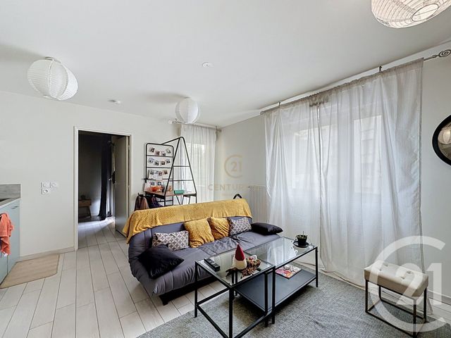 Appartement F2 à louer - 2 pièces - 42.65 m2 - VENISSIEUX - 69 - RHONE-ALPES - Century 21 Hestia Ldi