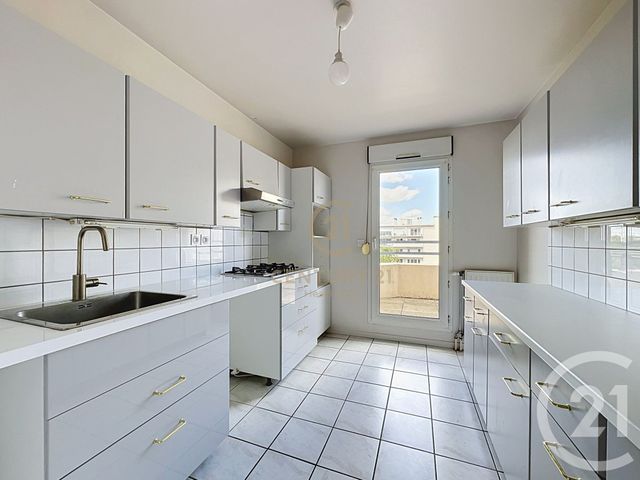 Appartement F4 à vendre - 4 pièces - 92.63 m2 - LYON - 69008 - RHONE-ALPES - Century 21 Hestia Ldi
