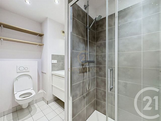 Appartement F4 à vendre - 4 pièces - 92.63 m2 - LYON - 69008 - RHONE-ALPES - Century 21 Hestia Ldi