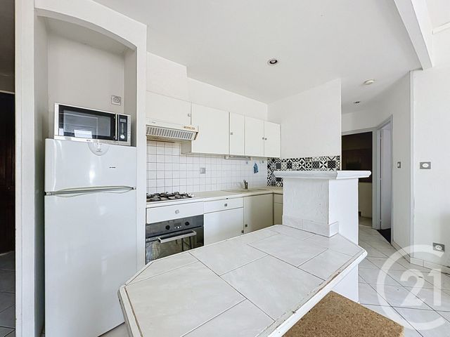 Appartement F2 à vendre - 2 pièces - 43.2 m2 - VILLEURBANNE - 69 - RHONE-ALPES - Century 21 Hestia Ldi