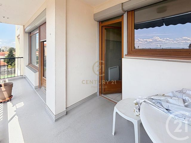 Appartement T3 à vendre - 3 pièces - 79.48 m2 - BRON - 69 - RHONE-ALPES - Century 21 Hestia Ldi