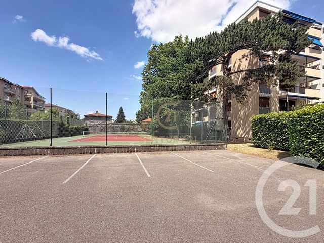 Appartement T3 à vendre - 3 pièces - 79.48 m2 - BRON - 69 - RHONE-ALPES - Century 21 Hestia Ldi