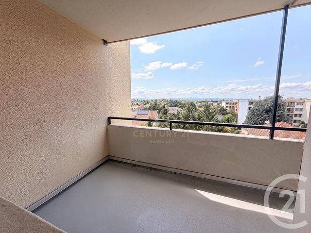 Appartement T3 à vendre - 3 pièces - 79.48 m2 - BRON - 69 - RHONE-ALPES - Century 21 Hestia Ldi