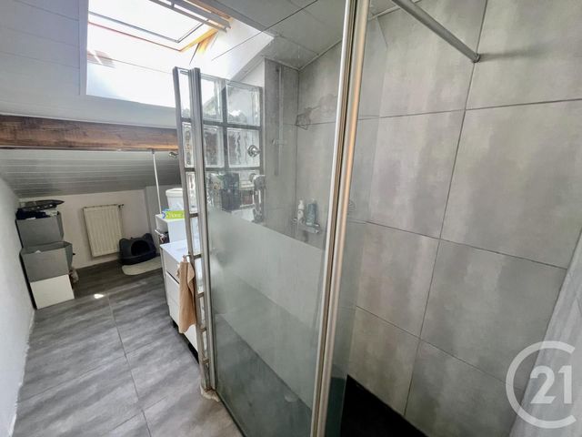 Appartement F3 à louer - 3 pièces - 80.26 m2 - LYON - 69008 - RHONE-ALPES - Century 21 Hestia Ldi