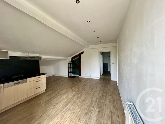 Appartement F3 à louer - 3 pièces - 80.26 m2 - LYON - 69008 - RHONE-ALPES - Century 21 Hestia Ldi