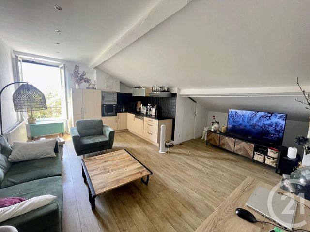 Appartement F3 à louer - 3 pièces - 80.26 m2 - LYON - 69008 - RHONE-ALPES - Century 21 Hestia Ldi