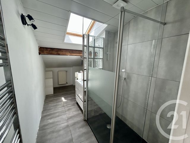 Appartement F3 à louer - 3 pièces - 80.26 m2 - LYON - 69008 - RHONE-ALPES - Century 21 Hestia Ldi