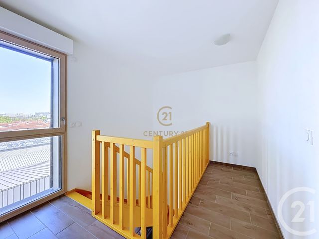 Appartement T3 à vendre - 3 pièces - 79.37 m2 - LYON - 69008 - RHONE-ALPES - Century 21 Hestia Ldi