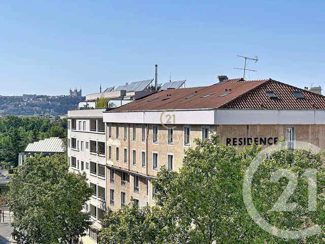 Appartement T3 à vendre - 3 pièces - 79.37 m2 - LYON - 69008 - RHONE-ALPES - Century 21 Hestia Ldi
