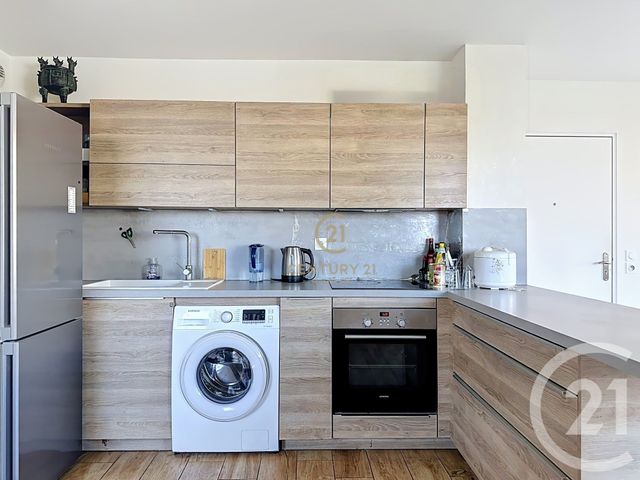 Appartement T3 à vendre - 3 pièces - 79.37 m2 - LYON - 69008 - RHONE-ALPES - Century 21 Hestia Ldi