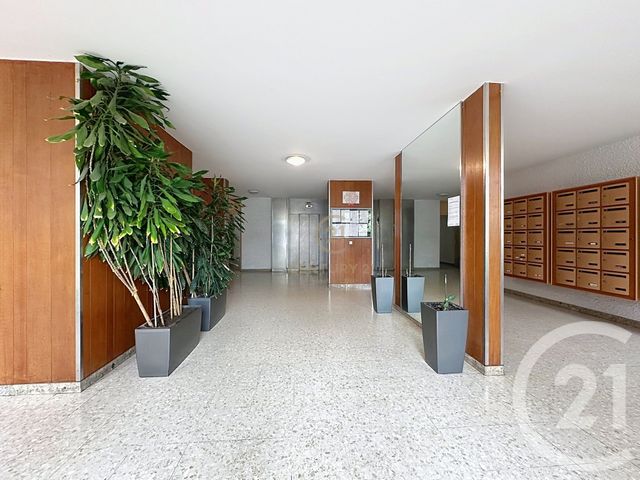 Appartement F4 à vendre - 4 pièces - 81.07 m2 - LYON - 69008 - RHONE-ALPES - Century 21 Hestia Ldi