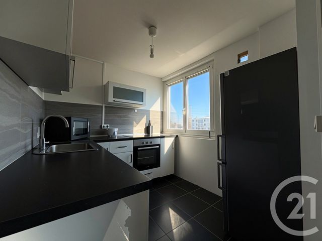 Appartement T4 à louer - 4 pièces - 64.66 m2 - VENISSIEUX - 69 - RHONE-ALPES - Century 21 Hestia Ldi