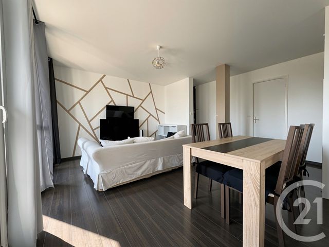 Appartement T4 à louer - 4 pièces - 64.66 m2 - VENISSIEUX - 69 - RHONE-ALPES - Century 21 Hestia Ldi