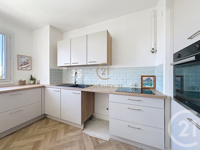 Appartement F4 à vendre - 4 pièces - 99.58 m2 - LYON - 69008 - RHONE-ALPES - Century 21 Hestia Ldi